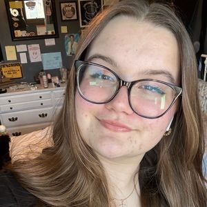 Meet your Posher, Bailey